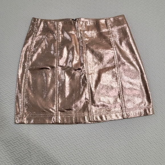 NEW Wild Fable Sparkly Mini Skirt Size 6 Champagne Metallic Holiday - Picture 2 of 16